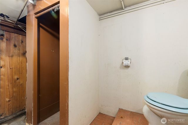 5046 35th Avenue NE, Seattle, WA 98105