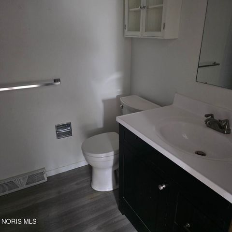 6032 Willowvale Drive, Toledo, OH 43615