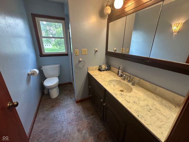 5668 W 250 S, Anderson, IN 46011