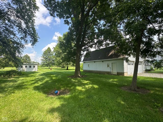 5668 W 250 S, Anderson, IN 46011