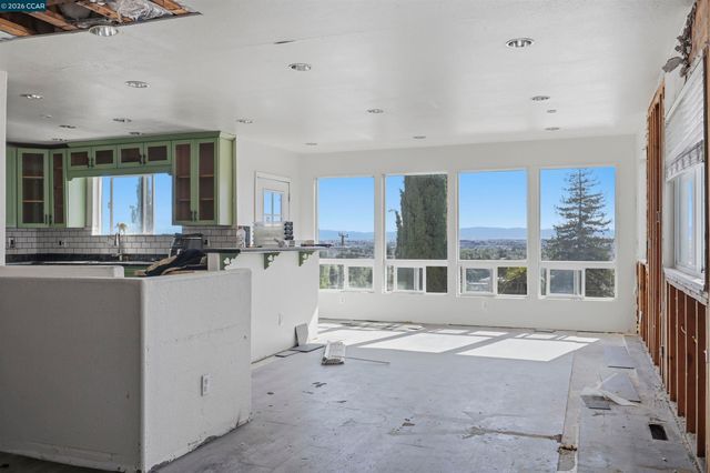 3635 64Th Ave, Oakland, CA 94605