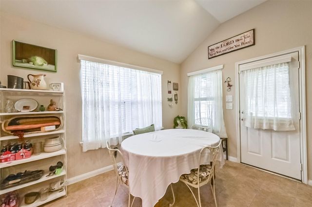 7410 Lynnbrook Falls Lane, Humble, TX 77396