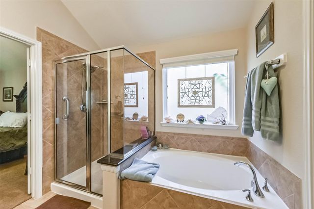 7410 Lynnbrook Falls Lane, Humble, TX 77396