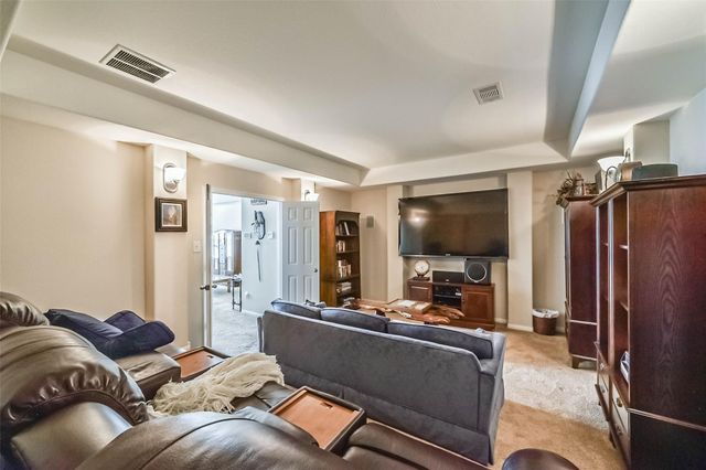 7410 Lynnbrook Falls Lane, Humble, TX 77396