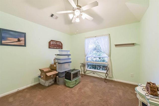 7410 Lynnbrook Falls Lane, Humble, TX 77396