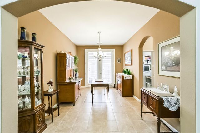 7410 Lynnbrook Falls Lane, Humble, TX 77396