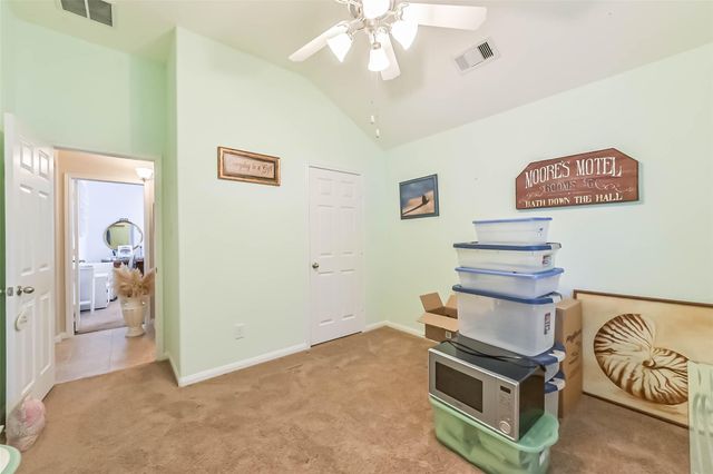 7410 Lynnbrook Falls Lane, Humble, TX 77396