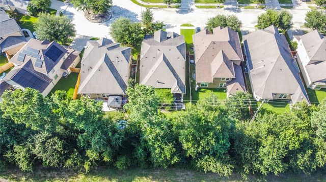 7410 Lynnbrook Falls Lane, Humble, TX 77396