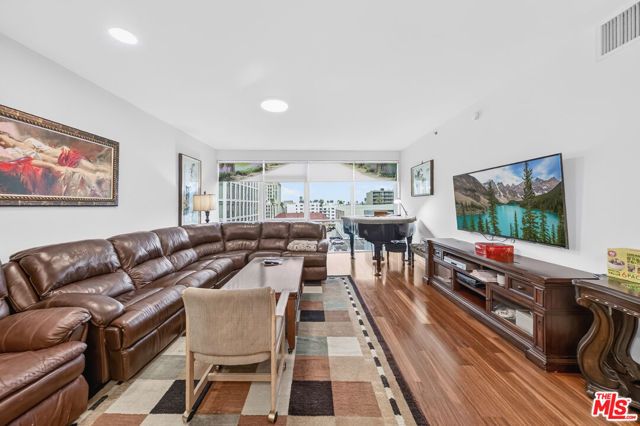 3785 Wilshire Boulevard 703, Los Angeles, CA 90010