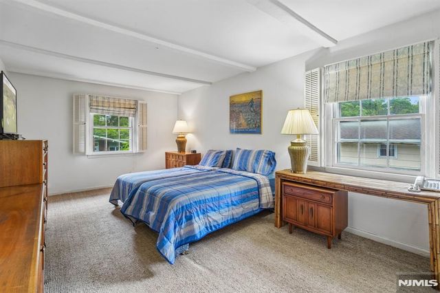 188 Charlotte Place, Englewood Cliffs, NJ 07632