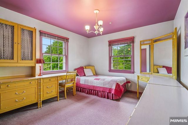 188 Charlotte Place, Englewood Cliffs, NJ 07632