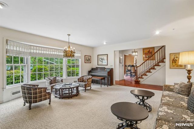 188 Charlotte Place, Englewood Cliffs, NJ 07632