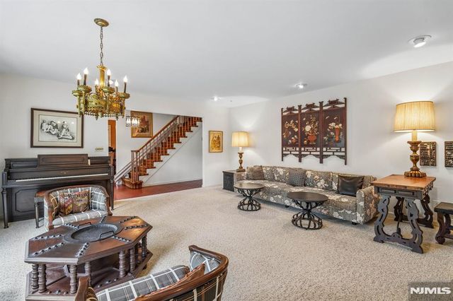 188 Charlotte Place, Englewood Cliffs, NJ 07632