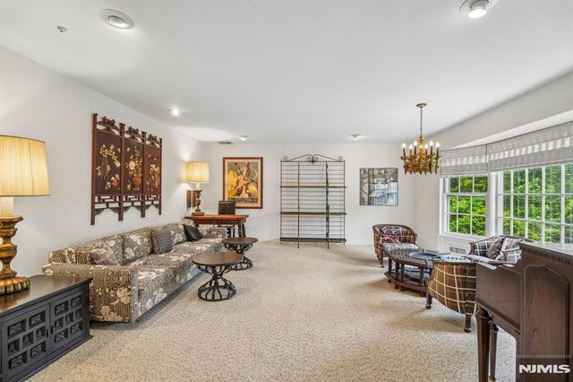 188 Charlotte Place, Englewood Cliffs, NJ 07632