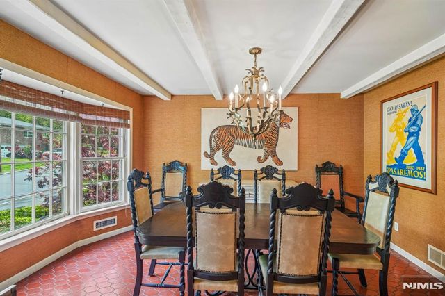 188 Charlotte Place, Englewood Cliffs, NJ 07632