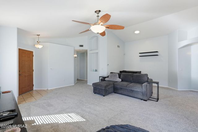 11092 W Coppertail Drive, Marana, AZ 85653