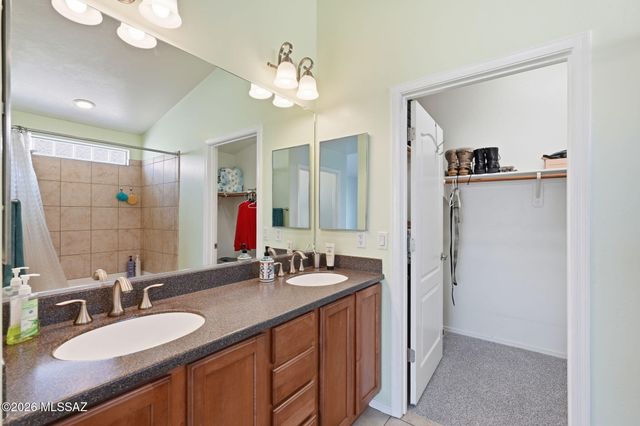 11092 W Coppertail Drive, Marana, AZ 85653