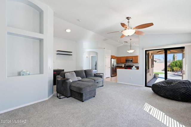 11092 W Coppertail Drive, Marana, AZ 85653