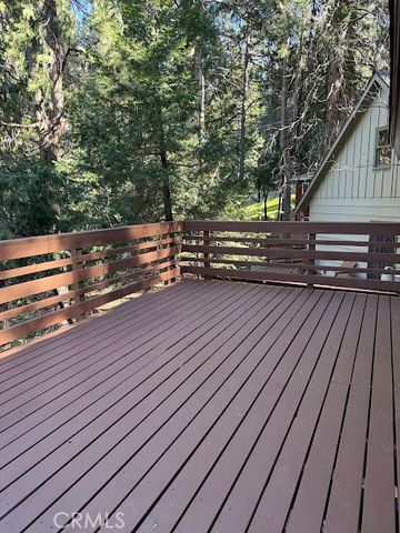 25132 Boa, Crestline, CA 92325