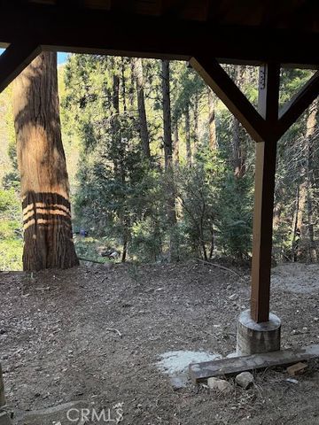 25132 Boa, Crestline, CA 92325