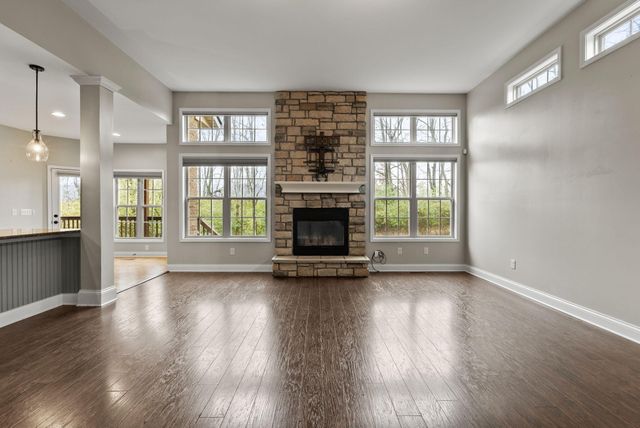 769 Lochmere Place, Lexington, KY 40509