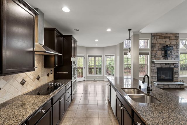 769 Lochmere Place, Lexington, KY 40509