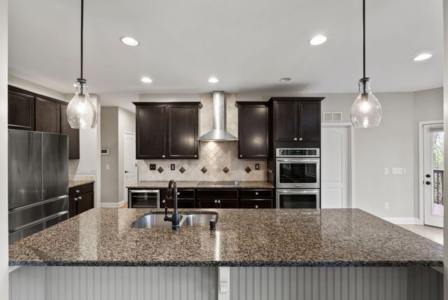 769 Lochmere Place, Lexington, KY 40509