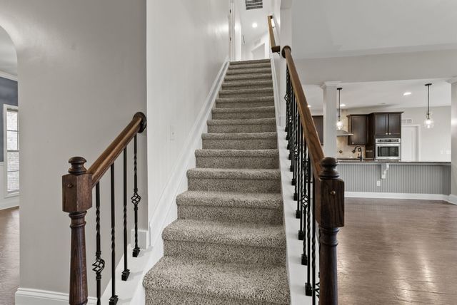 769 Lochmere Place, Lexington, KY 40509