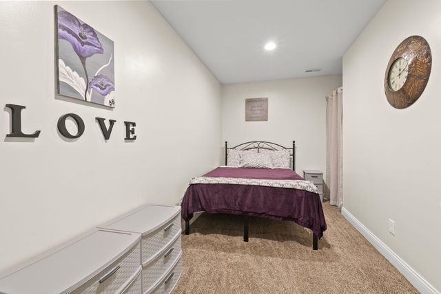 769 Lochmere Place, Lexington, KY 40509