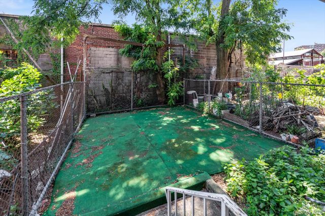 5337 97th Street, Corona, NY 11368