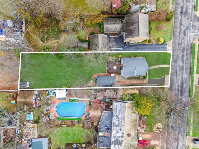 1760 Slocum Street, Hewlett, NY 11557