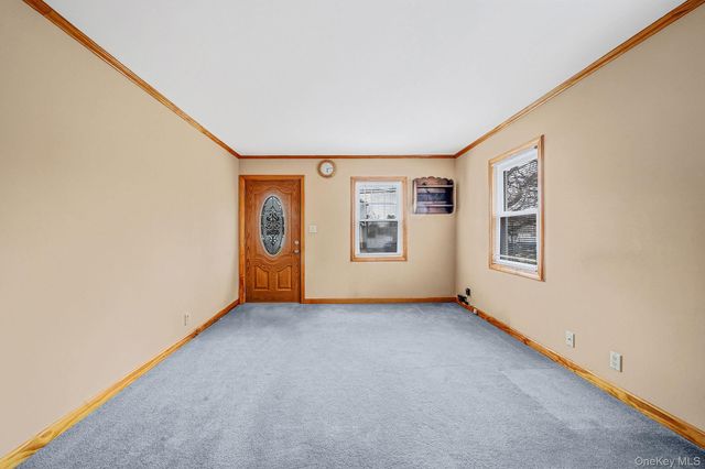 1760 Slocum Street, Hewlett, NY 11557