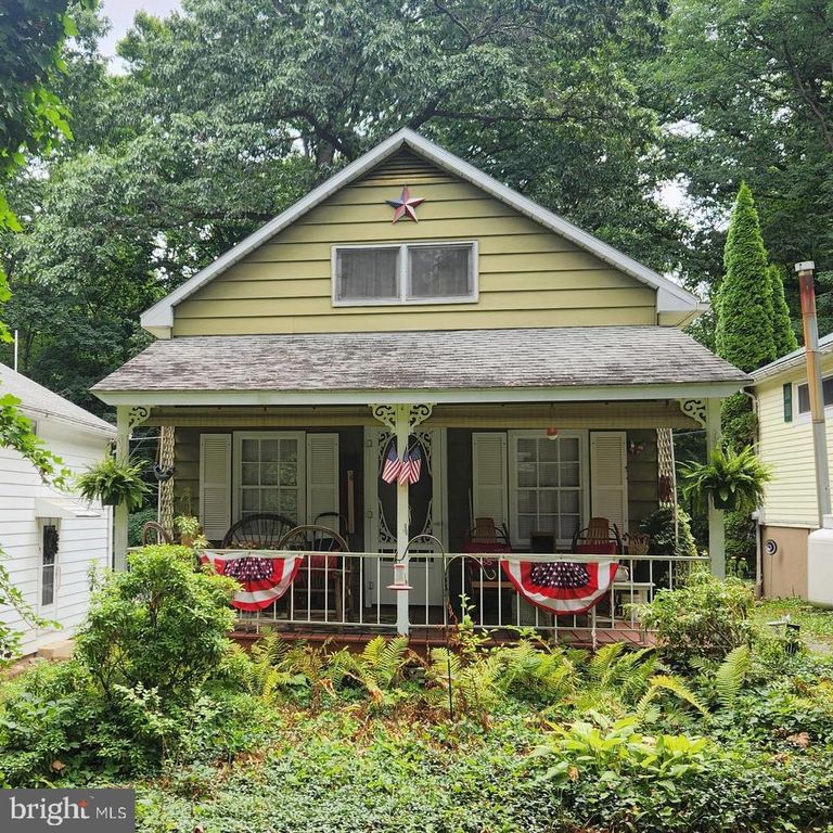 21 MOUNT LEBANON DR, Lebanon, PA 17046