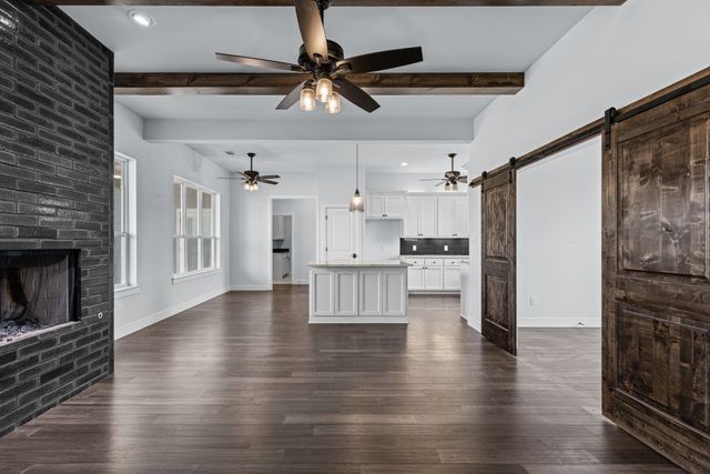 3971 Rs County Road 1605, Lone Oak, TX 75453