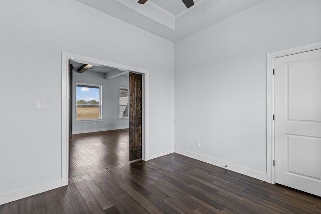3971 Rs County Road 1605, Lone Oak, TX 75453