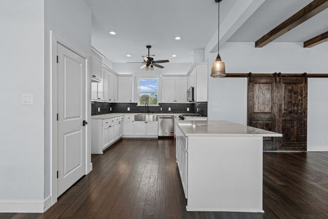 3971 Rs County Road 1605, Lone Oak, TX 75453
