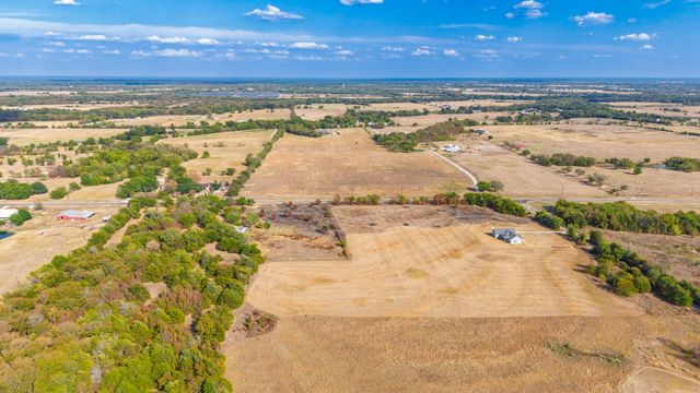 3971 Rs County Road 1605, Lone Oak, TX 75453