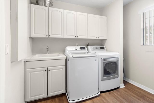 1279 CORNISH COURT, Sarasota, FL 34232