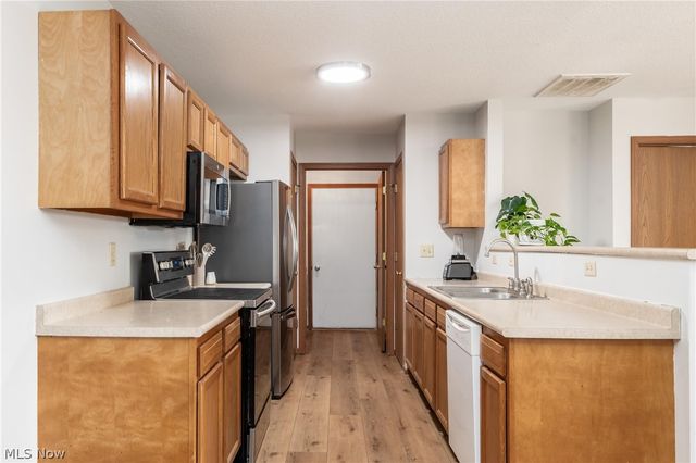 2660 Orchard Park, Zanesville, OH 43701