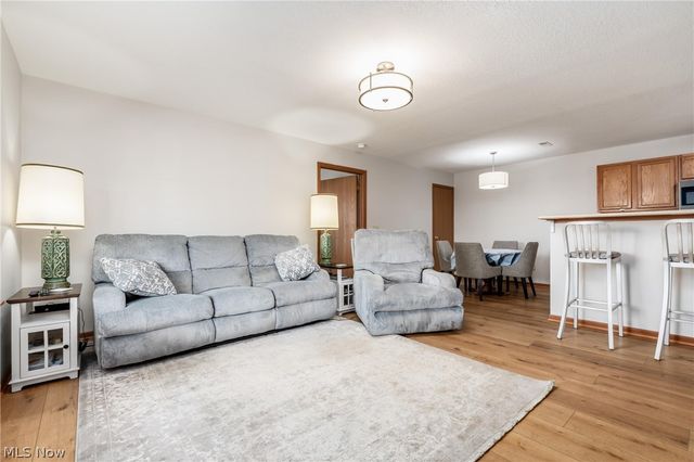 2660 Orchard Park, Zanesville, OH 43701