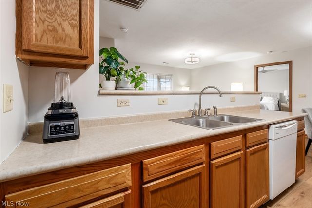 2660 Orchard Park, Zanesville, OH 43701