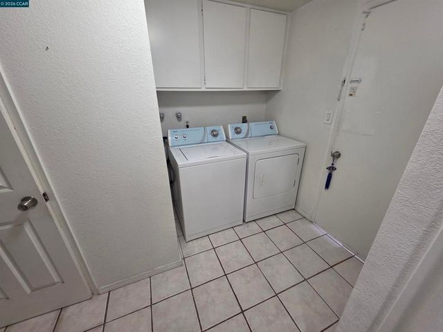2581 El Portal Dr C, San Pablo, CA 94806