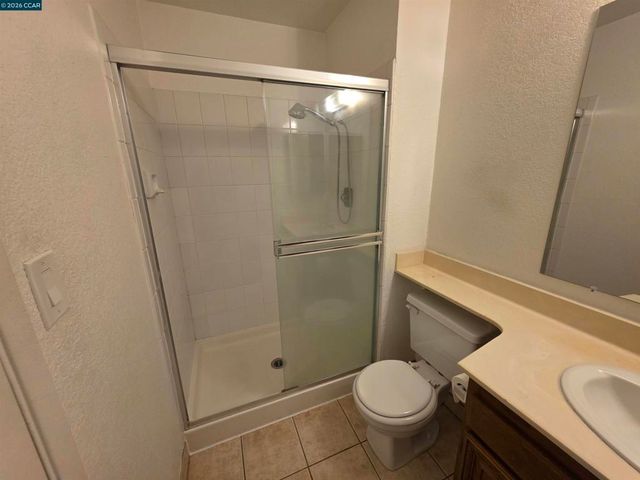 2581 El Portal Dr C, San Pablo, CA 94806