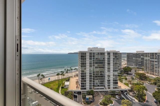 1810 Avenida Del Mundo 1606, Coronado, CA 92118