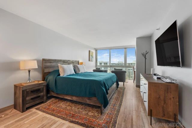 1810 Avenida Del Mundo 1606, Coronado, CA 92118