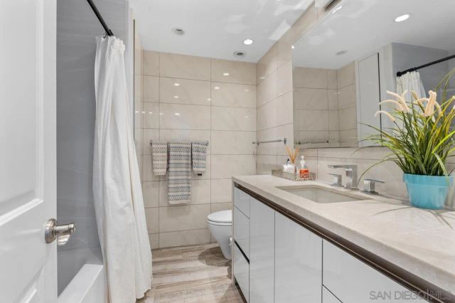 1810 Avenida Del Mundo 1606, Coronado, CA 92118