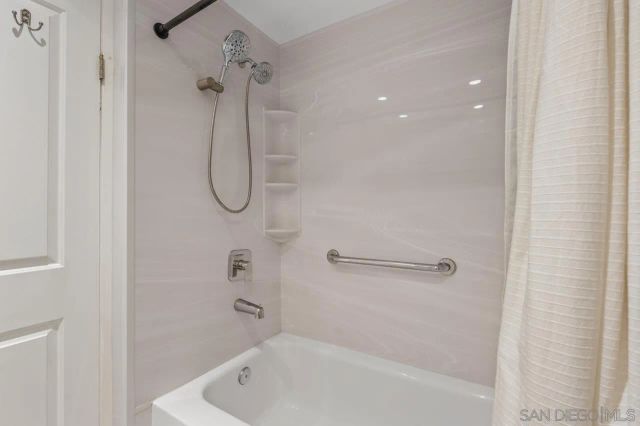 1810 Avenida Del Mundo 1606, Coronado, CA 92118