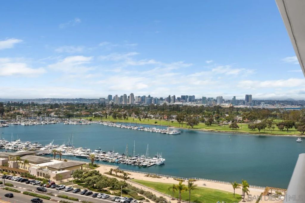 1810 Avenida Del Mundo 1606, Coronado, CA 92118