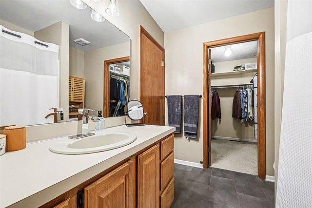 2869 Mulford Drive, Grand Rapids, MI 49546