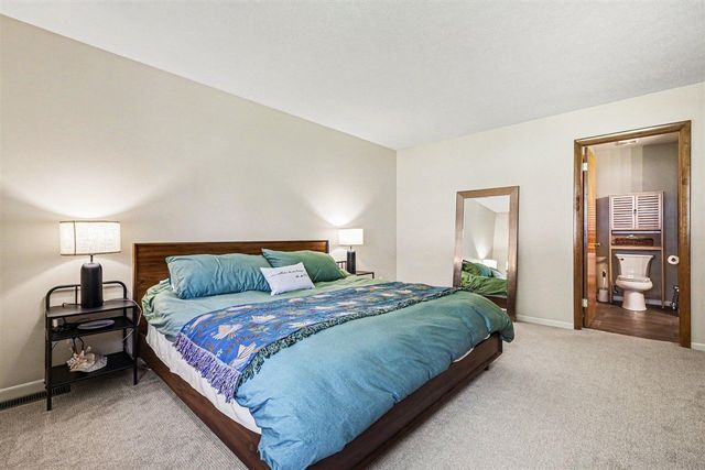 2869 Mulford Drive, Grand Rapids, MI 49546
